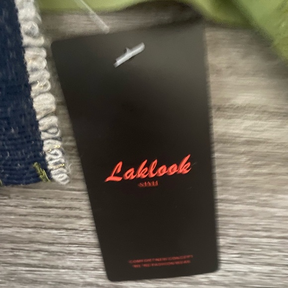 Laklook Style Embroidered Kimono NWT - Picture 9 of 9